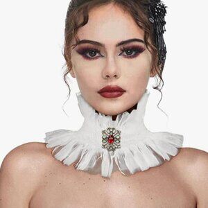 NEW! Queen's Gothic Ruffle Collar